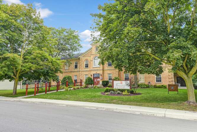 Maplewood Manor