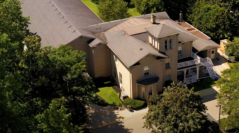 Oxford Manor Retirement Residence